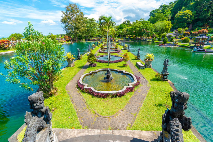 palais aquatique de Tirtagangga