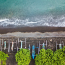 Plage sable noir Amed